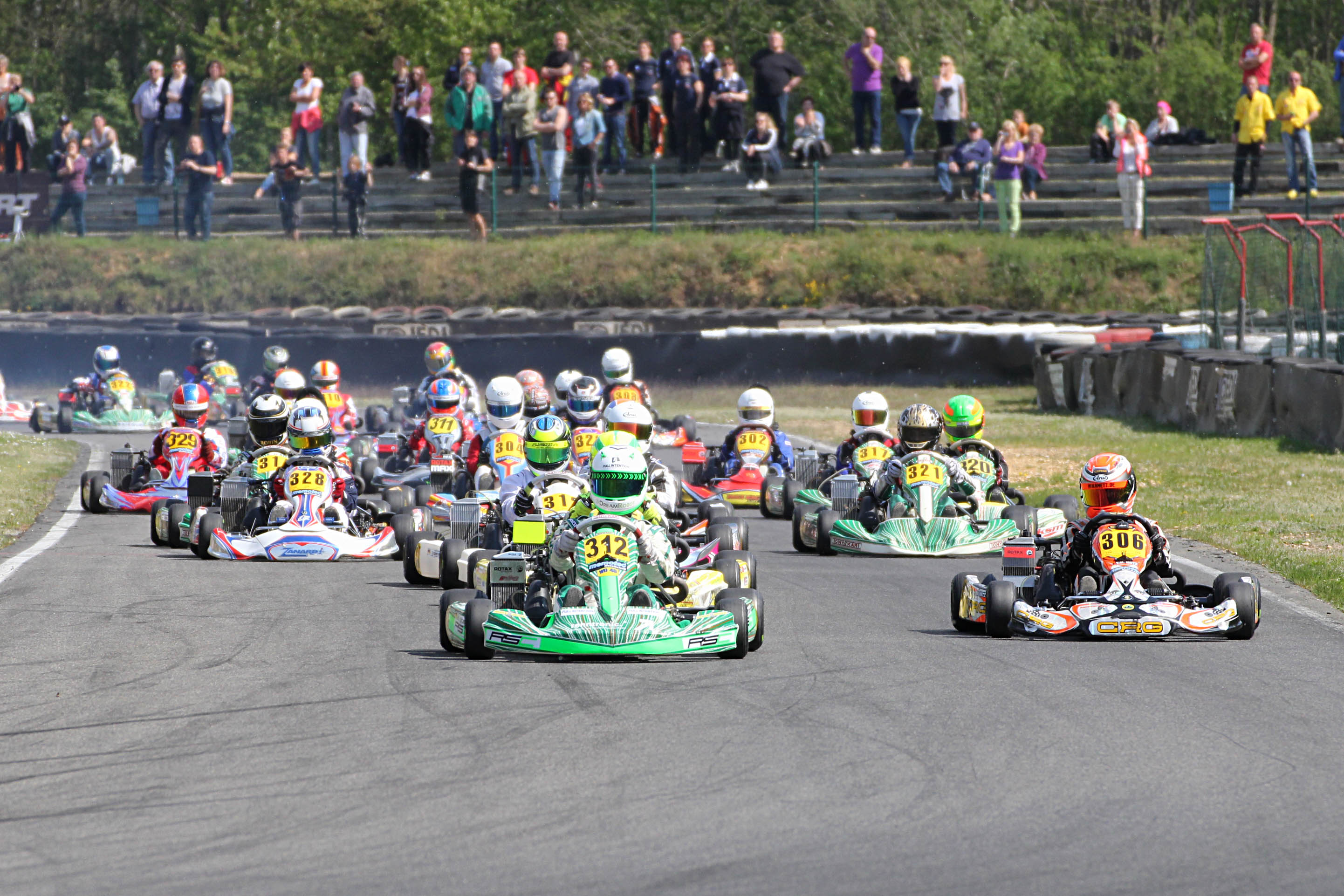 Turbulenter Saisonstart der  ROTAX MAX Challenge Germany