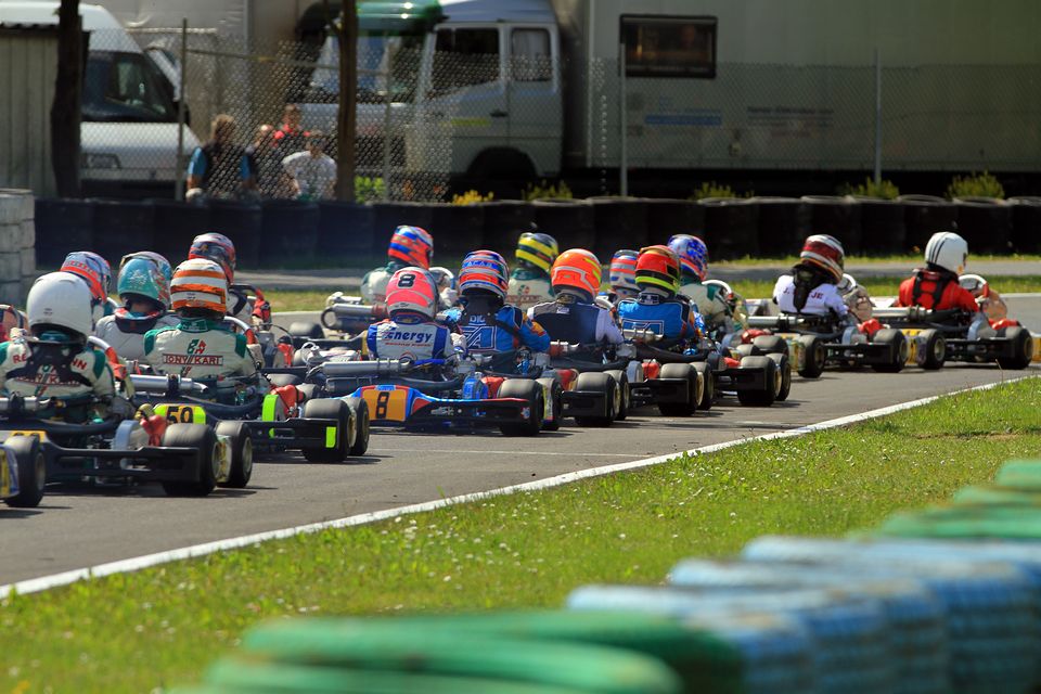 Strahlender ADAC Kart Masters-Auftakt im Hunsrück