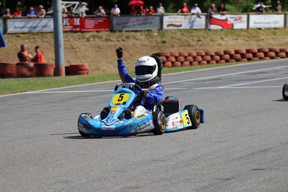 Paul Enders feiert ersten Sieg im ADAC Kart Masters