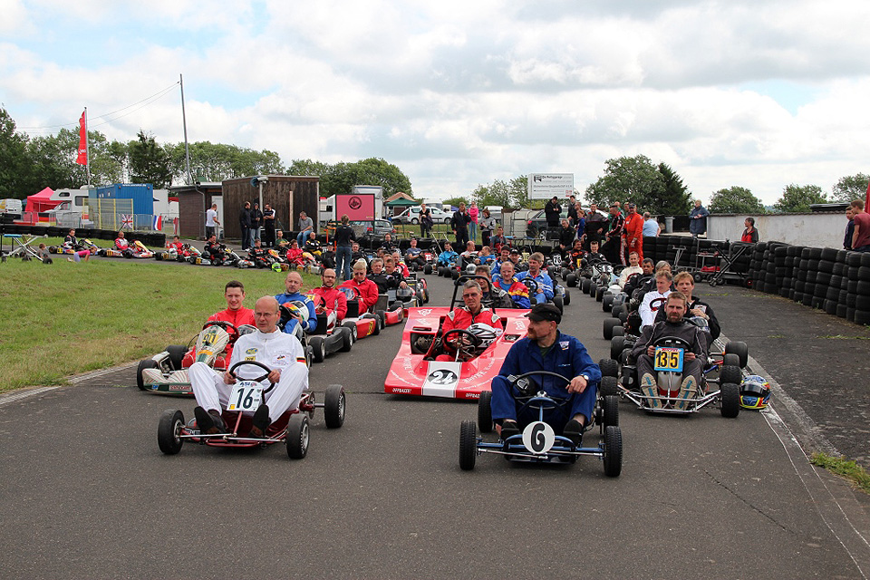 Oldies trafen sich zum Klassik-Kart Event