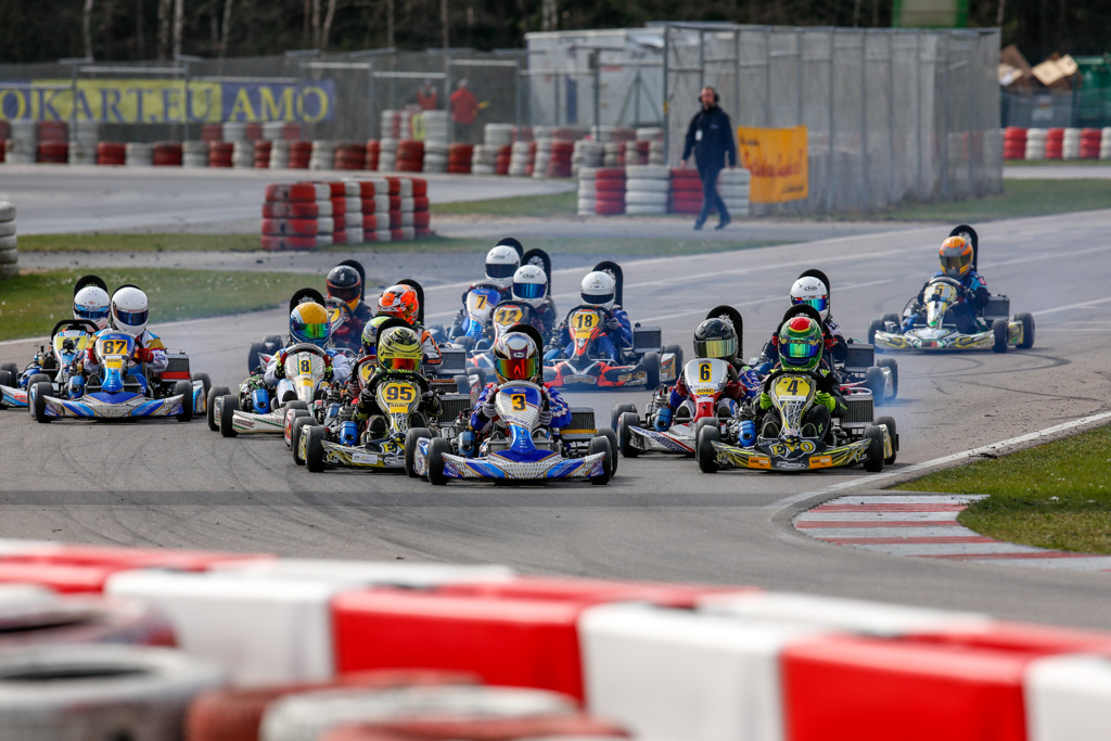 ADAC Kart Masters startet mit spannenden Rennen ins Jahr