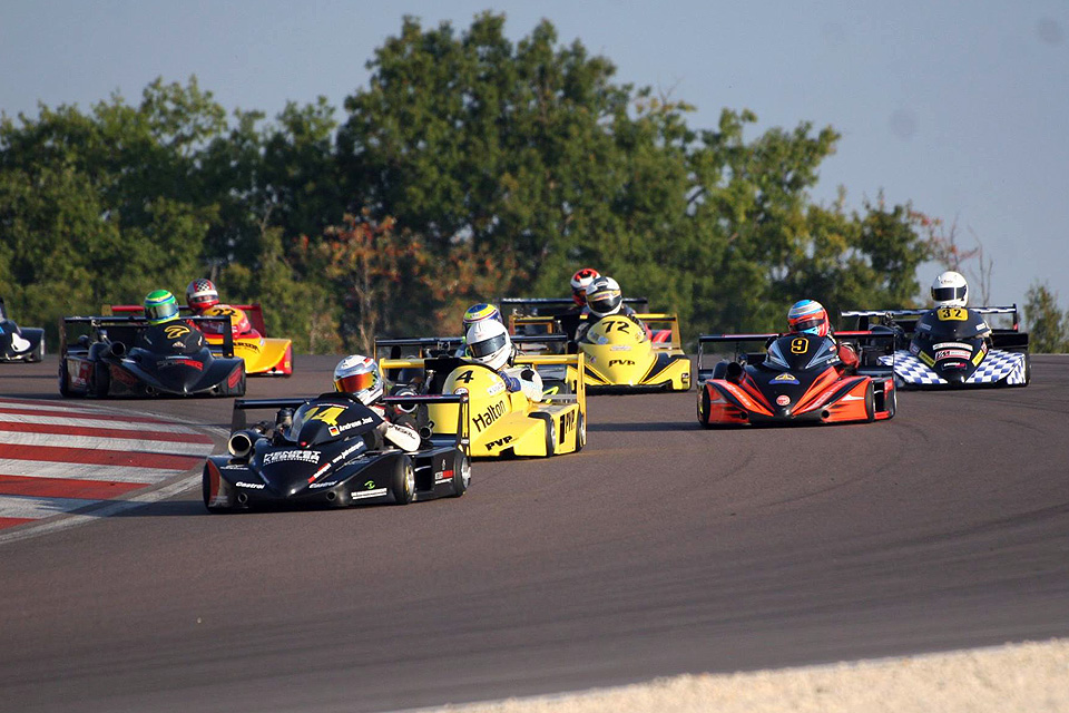 Saisonfinale der EUROPEAN SUPERKART SERIES in Dijon