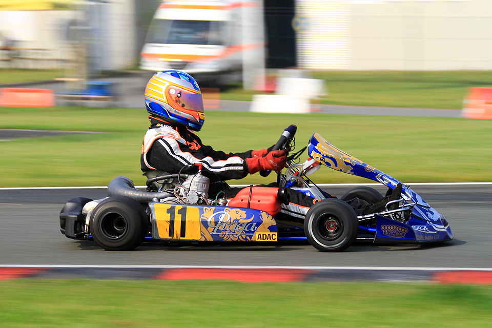 Kartshop Ampfing: KZ2-Sieg beim Winterpokal Oschersleben