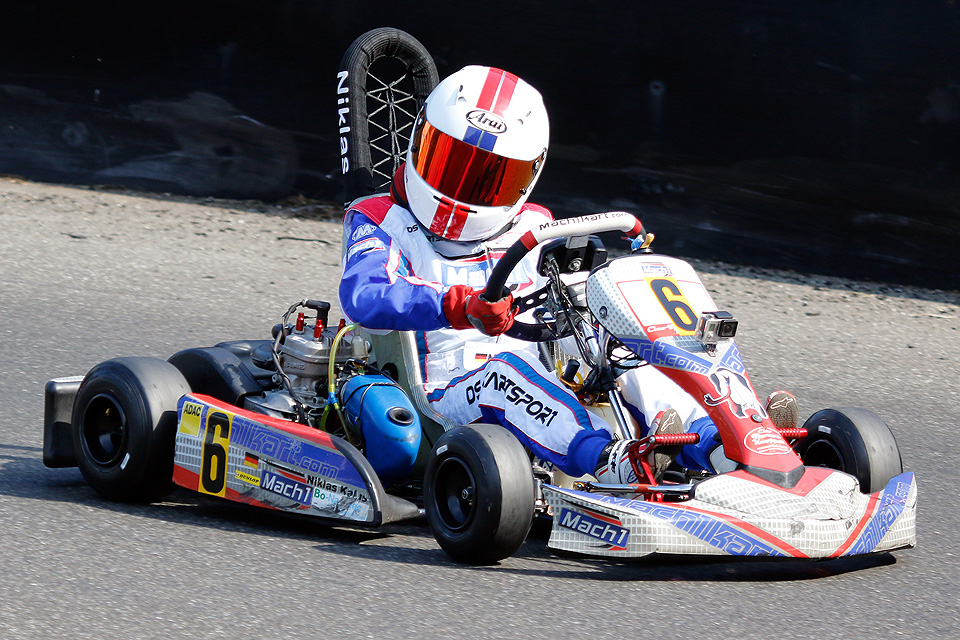 Viel Licht und wenig Schatten für DS Kartsport in Wackersdorf