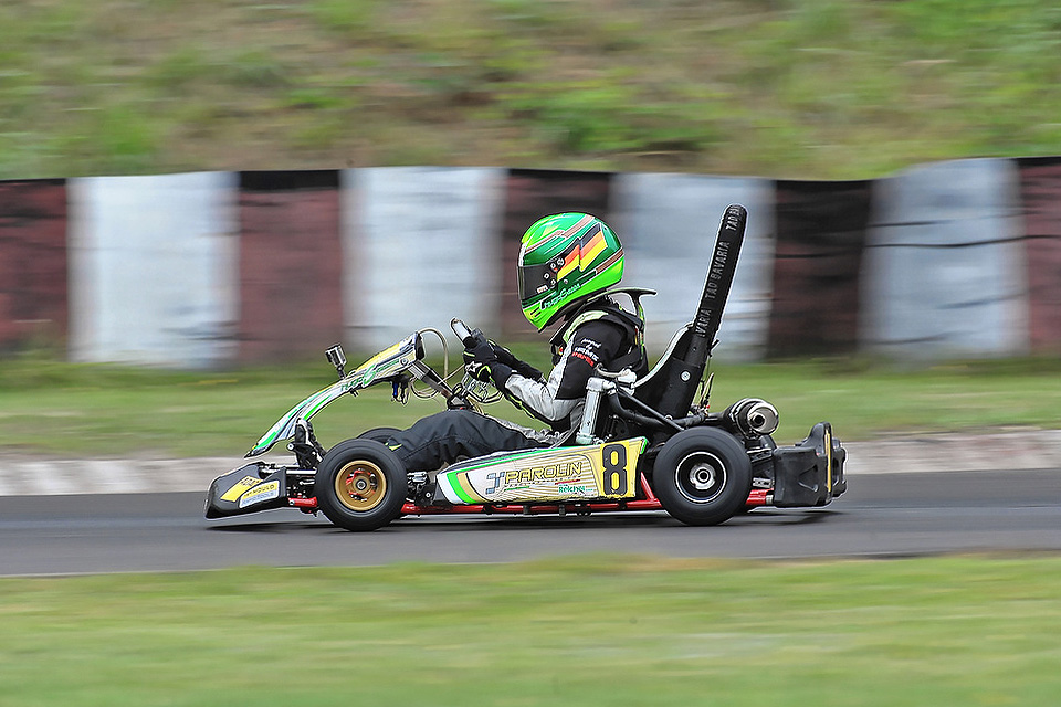 Hugo Sasse trotzt Regenchaos in Lohsa