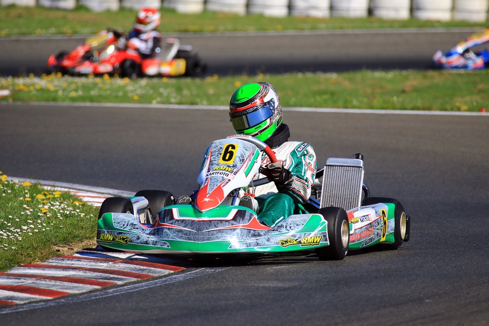 Marek Schaller siegt beim Einstand im ADAC Kart Masters