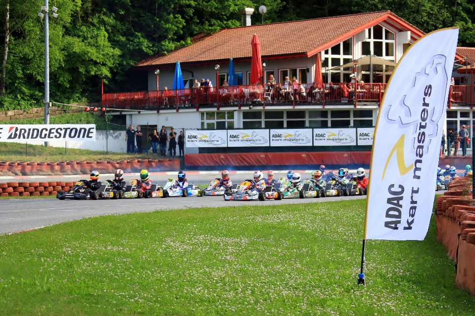 ADAC Kart Masters startet in Ampfing