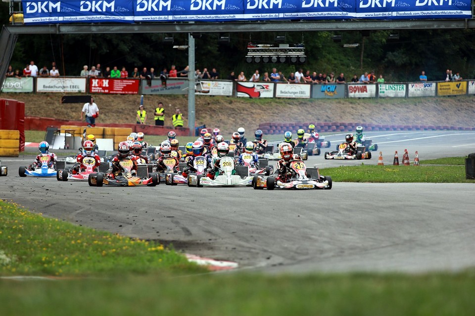 Deutsche Kart Meisterschaft stoppt in Ampfing