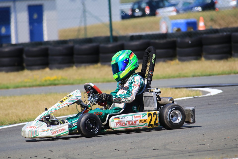 Tolle Aufholjagd von Nico Hantke beim ADAC Kart Masters