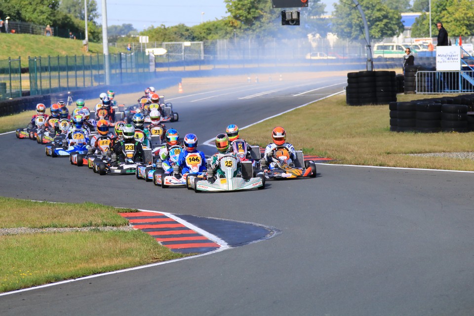 Gute Teamleistung von KSM beim Halbfinale des ADAC Kart Masters