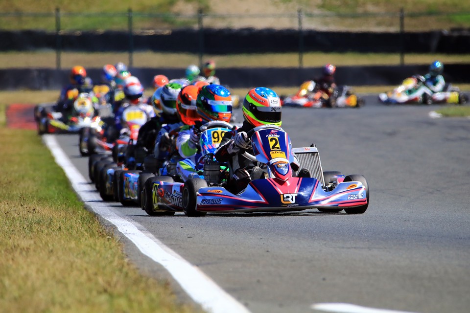 Team Zinner by LRT auf Titel-Kurs im ADAC Kart Masters