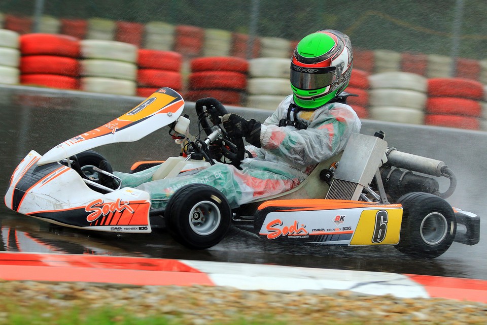 Beule Kart Racing Team triumphiert in Wackersdorf