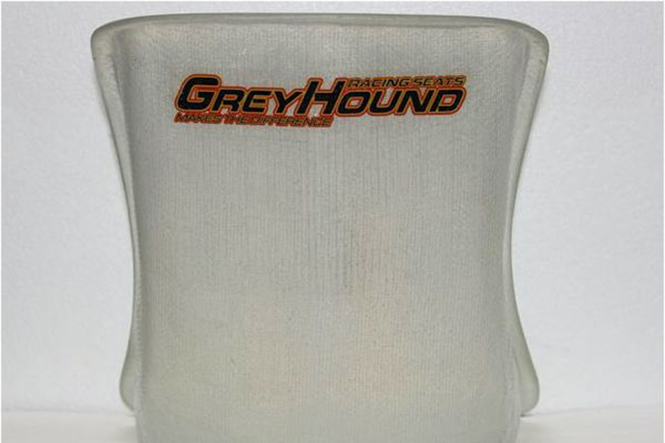 keep-racing startet mit weltweitem Vertrieb von Greyhound Sitzen