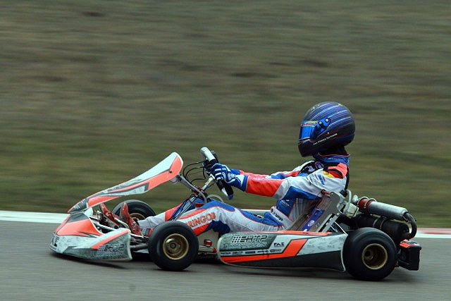 HTP Kart Team trotzt Winterwetter in Genk