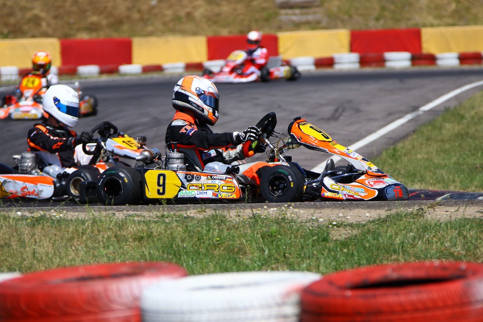 Niels Tröger gewinnt beim ADAC Kart Masters in Wackersdorf