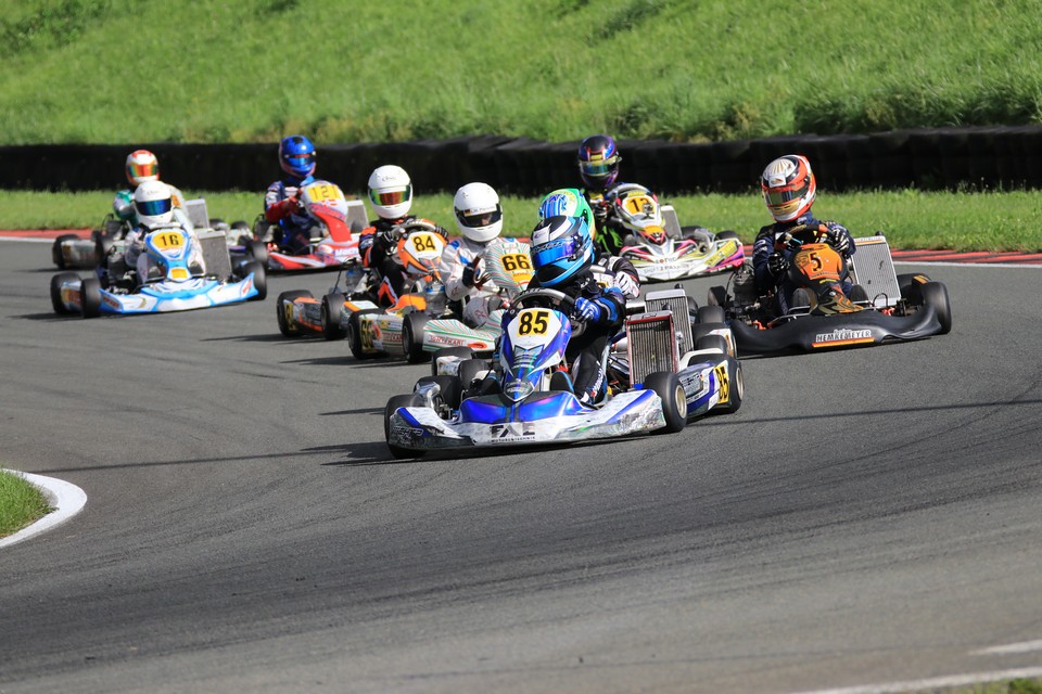 HTP Kart Team lässt die Korken knallen