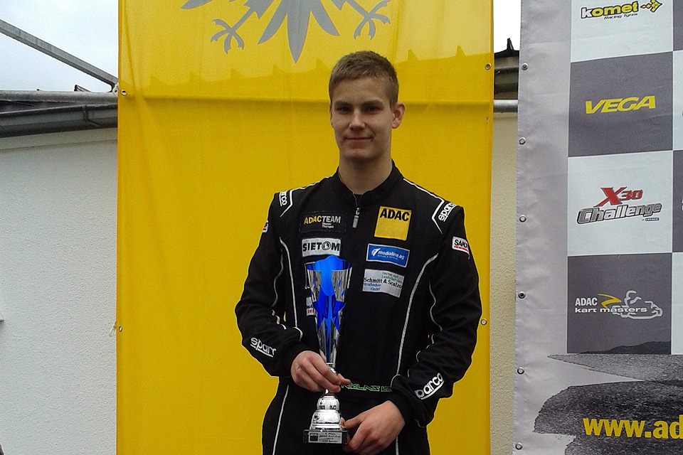 Niklas Koch erreicht Vizemeisterschaft beim ADAC Kart Cup