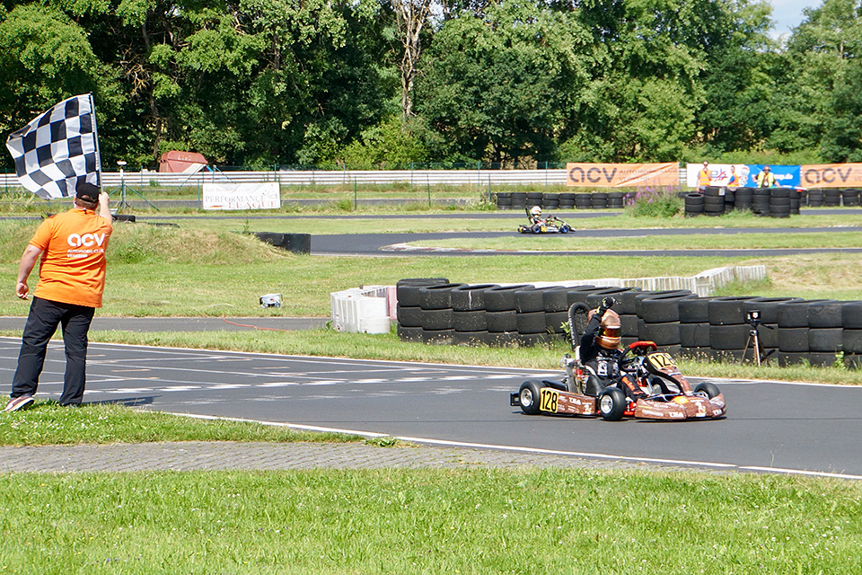 Max Reis mit erneutem Doppelsieg bei den ACV Kart Nationals