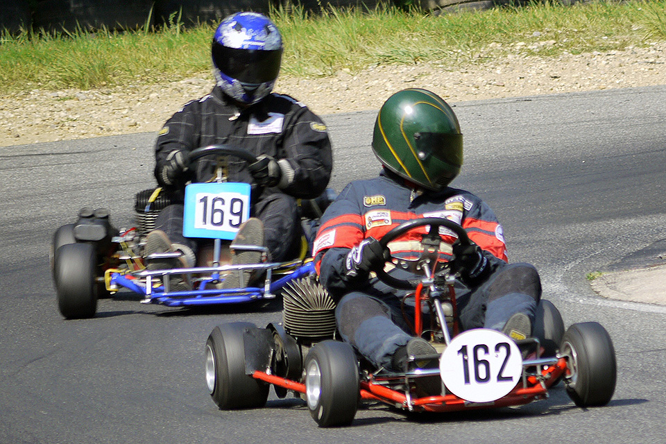 Dramatisches Finale um die Klassik-Kart-Meisterschaft