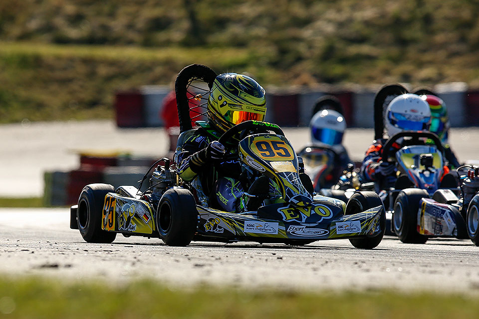 Phil Colin Strenge holt Pole-Position im ADAC Kart Masters