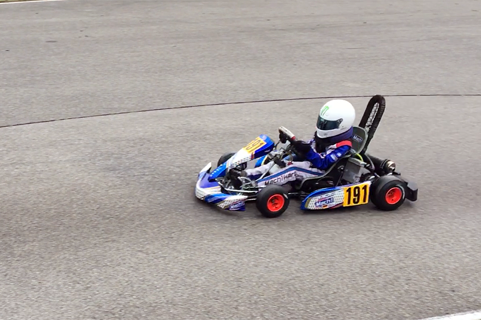 Niklas Hirsch gewinnt Bambini Light-Klasse beim ADAC Kart Cup in Ampfing