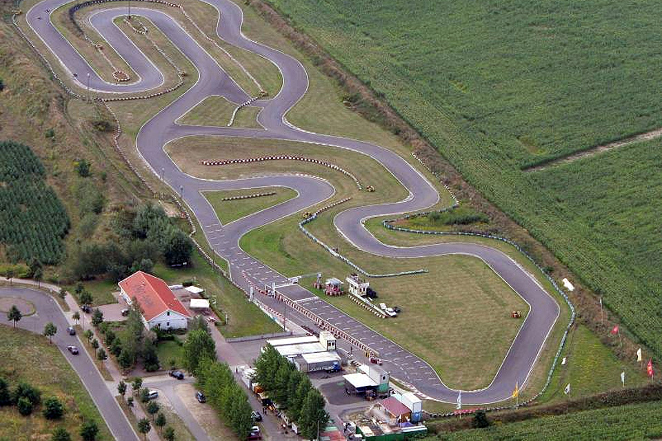 Rennaction beim Norddeutschen ADAC Kart Cup in Templin