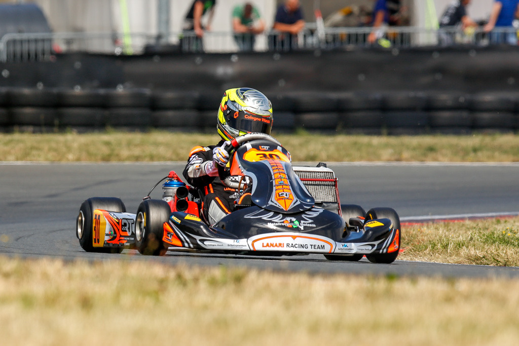 Holzem-Zwillinge zeigen sich kämpferisch beim ADAC Kart Masters