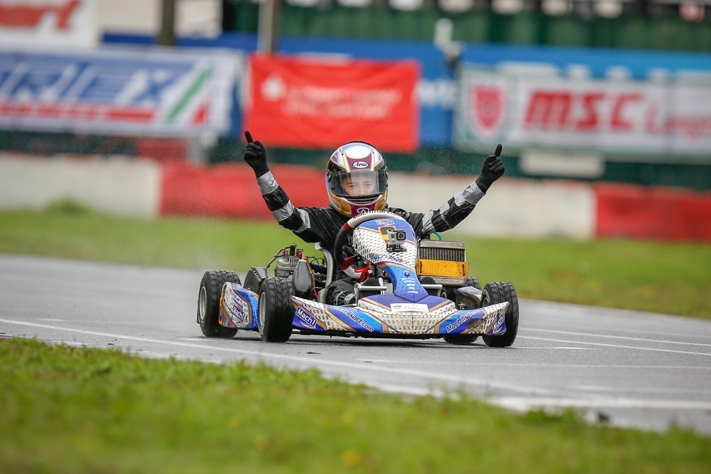 Tom Kalender holt vorzeitigen Titel im ADAC Kart Masters