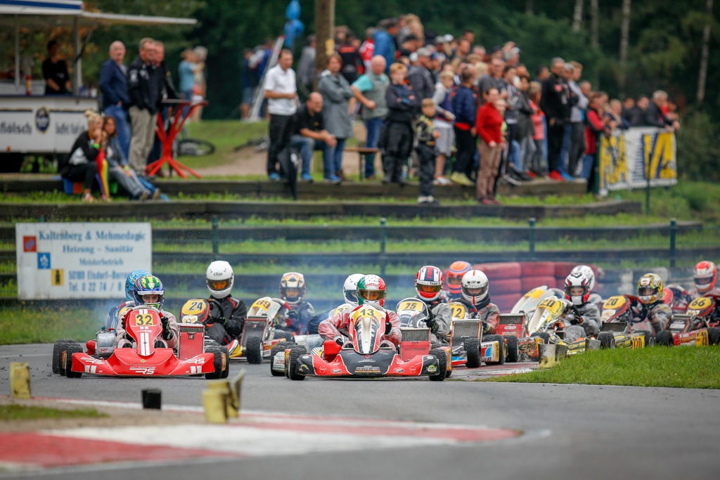 Wetterkapriolen beim ADAC Kart Masters in Kerpen