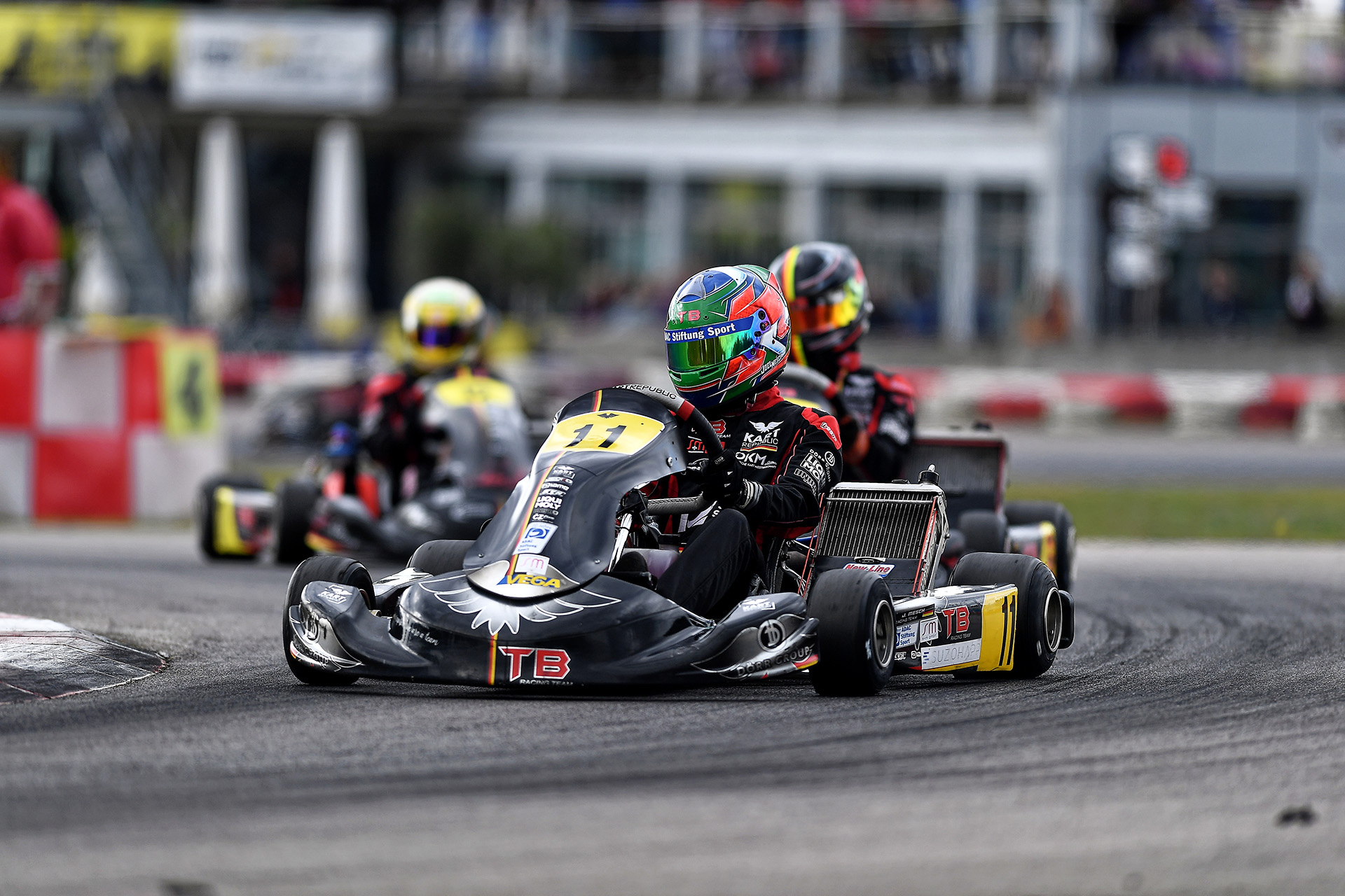 Joel Mesch auf dem Podium beim Finale des ADAC Kart Masters