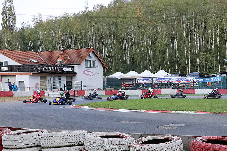 Saisonstart der historischen Kartsportler beim Frühjahrscup in Kerpen