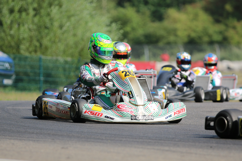 Nico Hantke führt ADAC Kart Masters nach Auftakt an