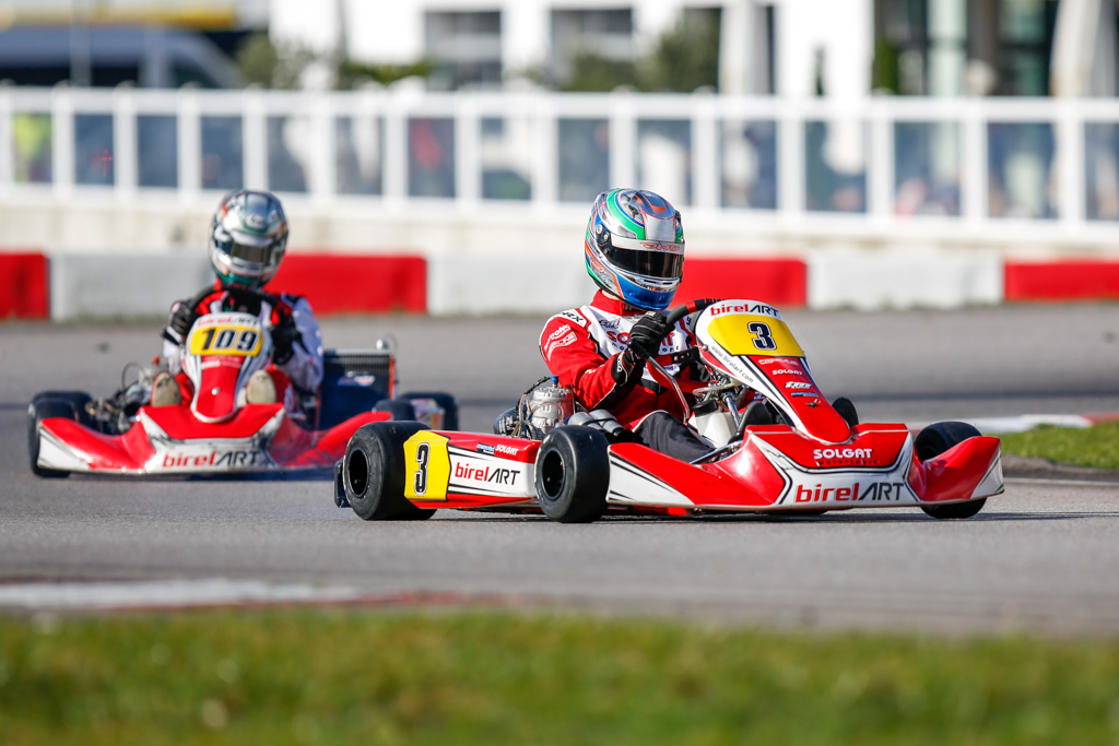 Pokal für Solgat Motorsport in Wackersdorf