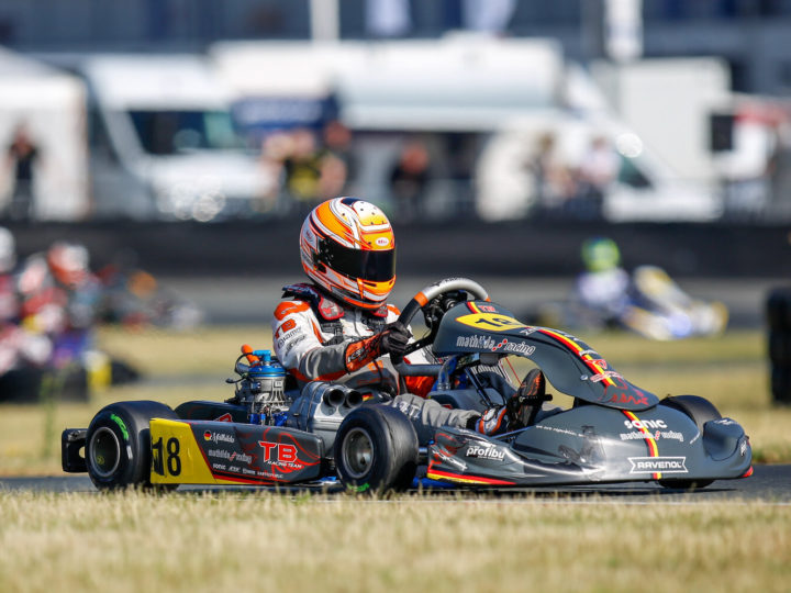 Mathilda Paatz sammelt beim Saisonauftakt des ADAC Kart Masters in Oschersleben die ersten Punkte