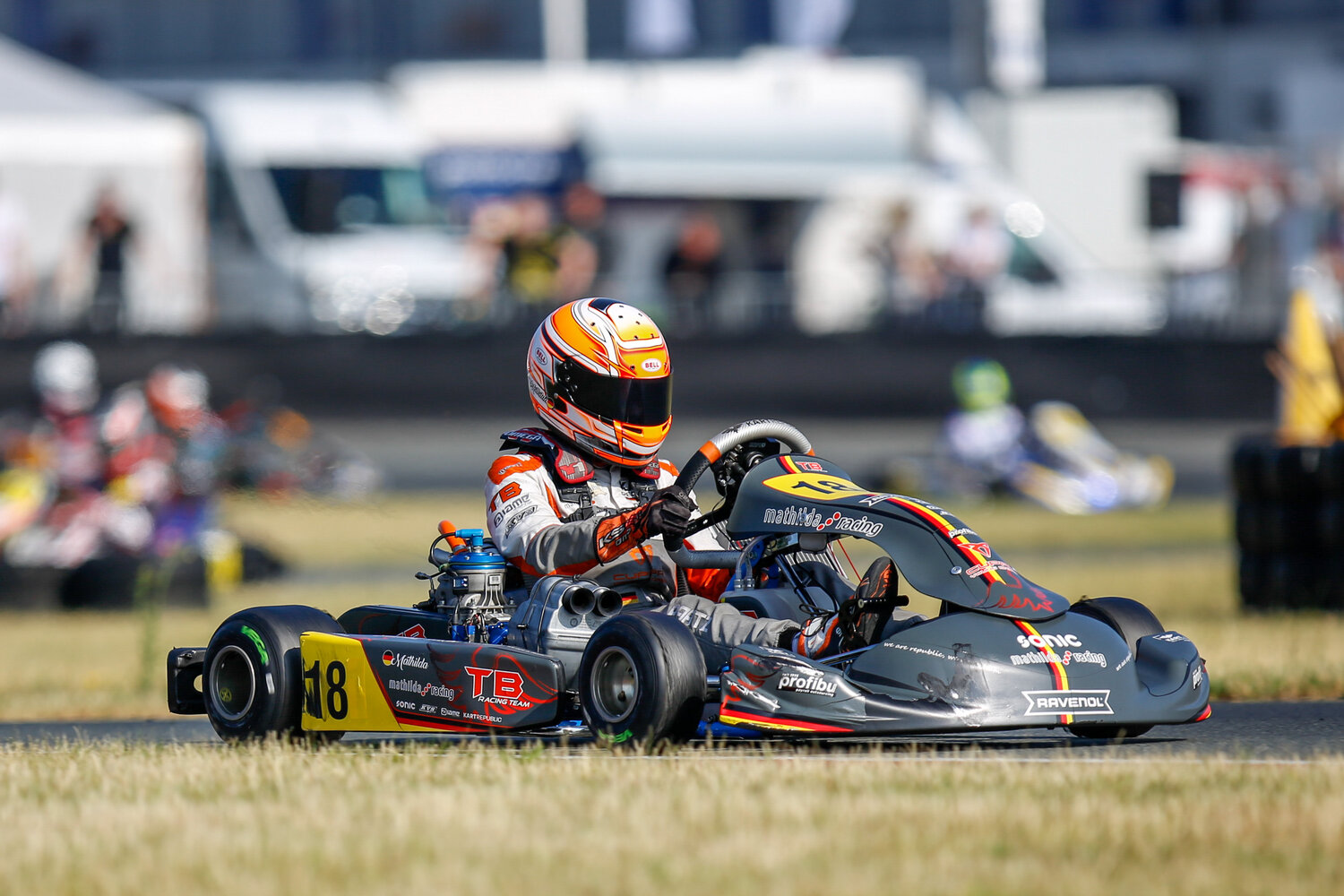 Mathilda Paatz sammelt beim Saisonauftakt des ADAC Kart Masters in Oschersleben die ersten Punkte