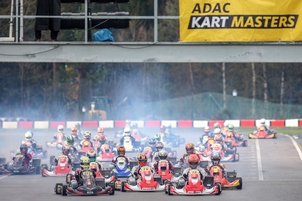 ADAC Kart Masters startet mit Wetterfestival ins Jahr