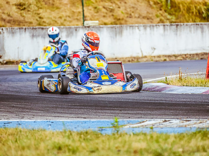 Dominik Jung bestritt 2022 Doppelprogramm im Kart und Auto