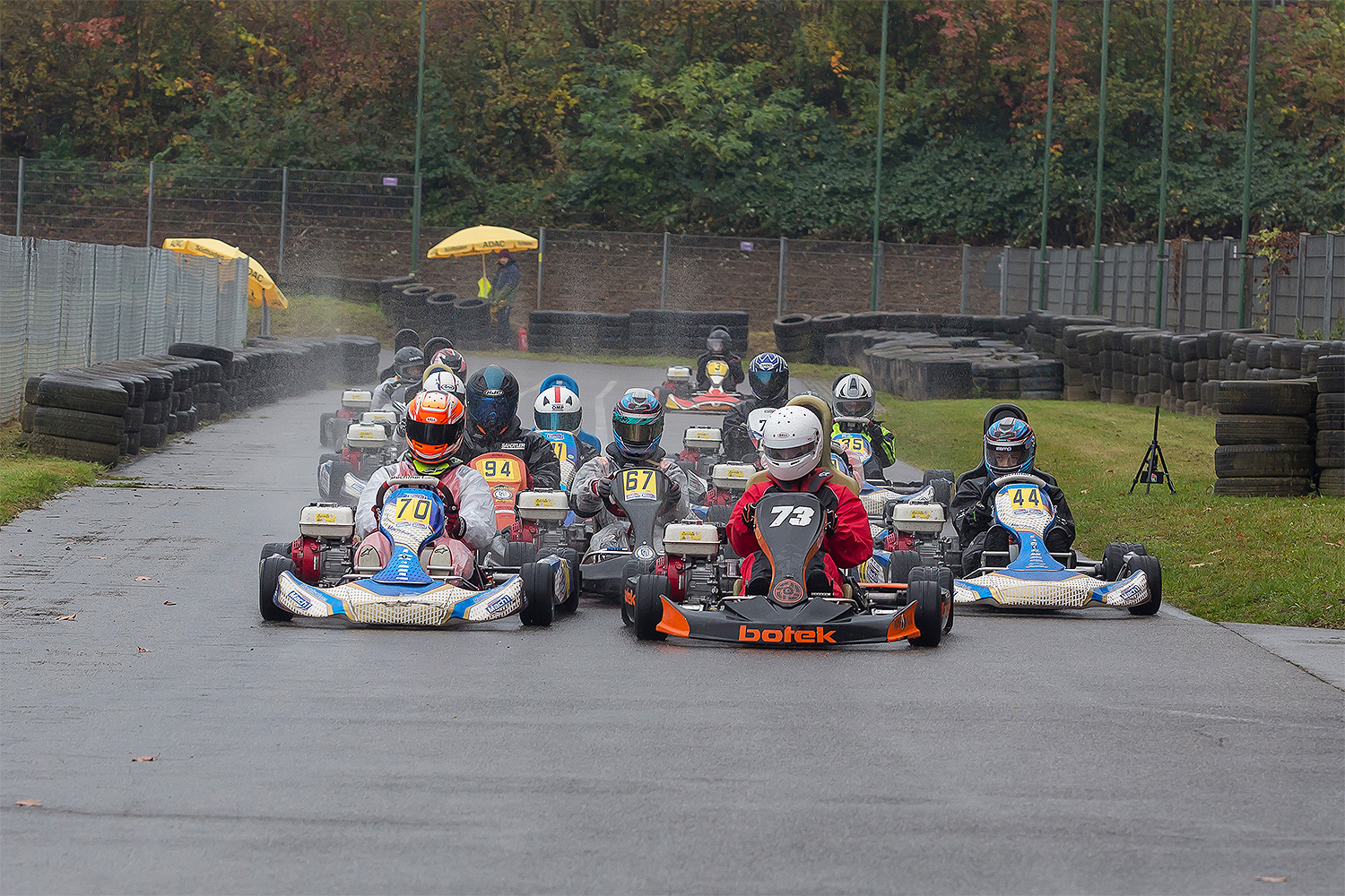 Kartbahn in Teningen eröffnet die Kartsaison mit Rennspektakel und Tag der offenen Tür