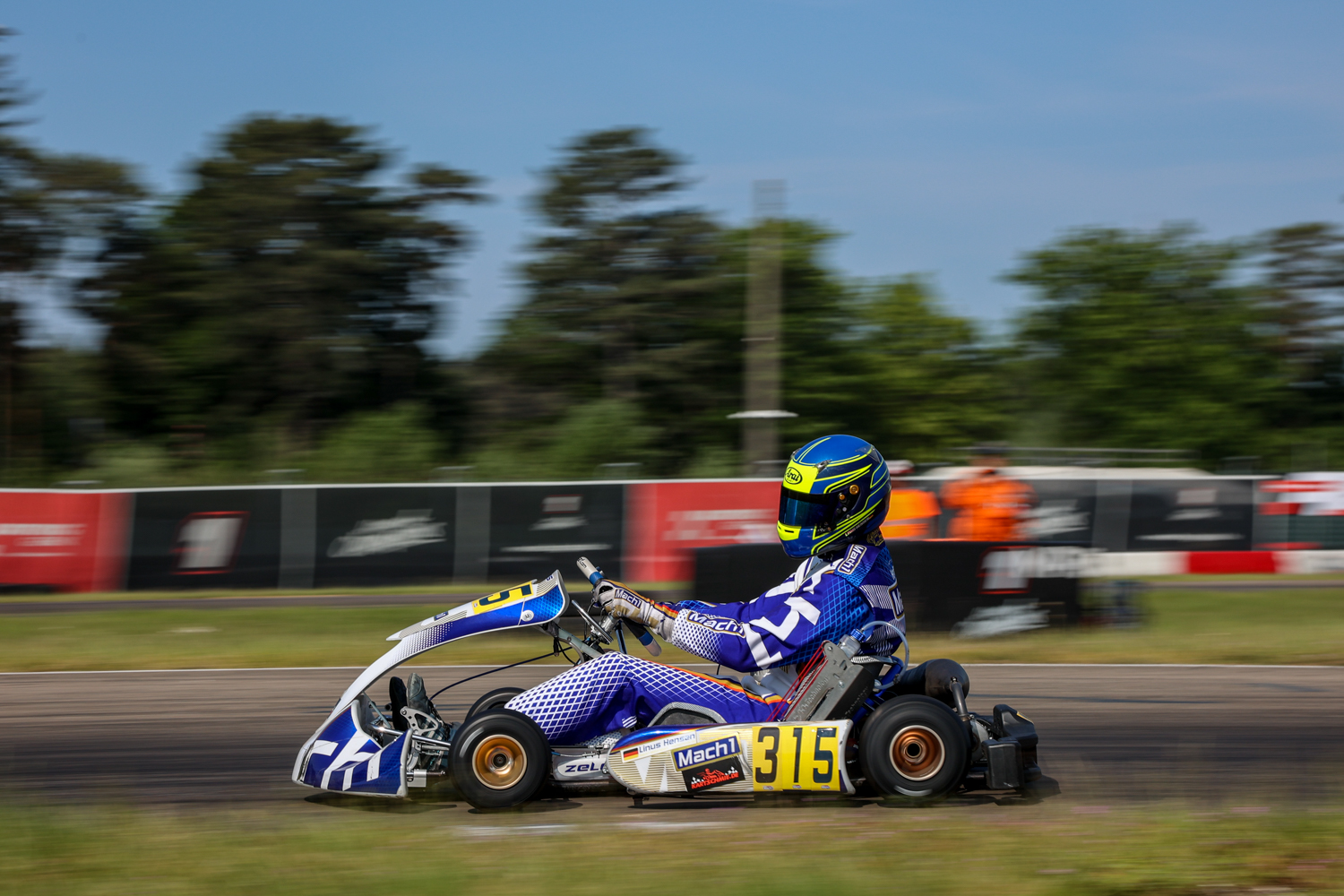 Mach 1 Motorsport – Kartschmie.de mit siegreicher Vorstellung