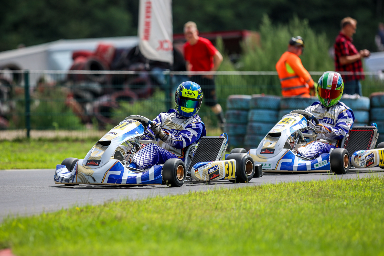 Pole-Position und Pokale für Mach1 in Kerpen