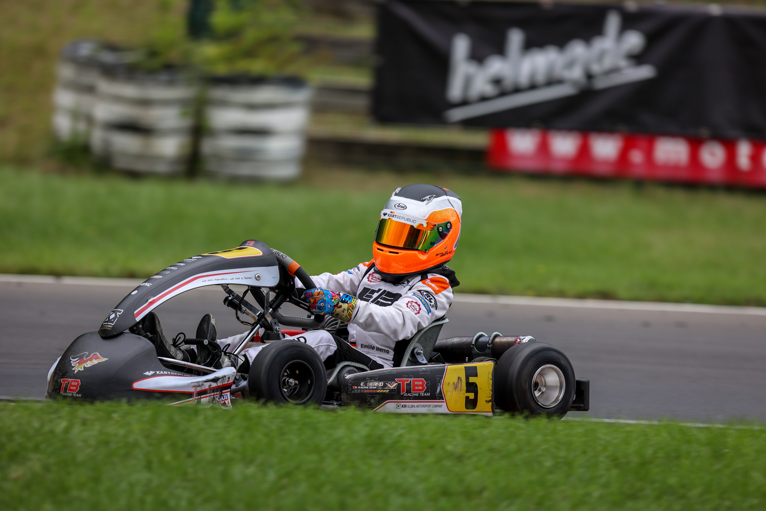 Emilio Bernd gewinnt die Meisterschaft im ADAC Kart Masters