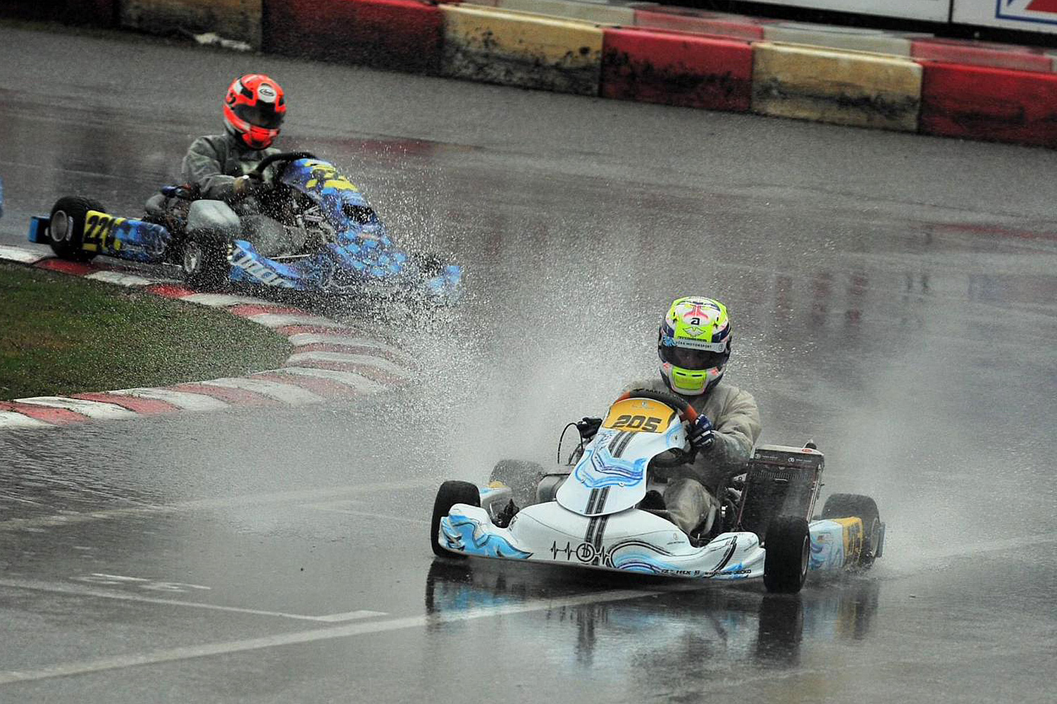 Dörr Motorsport überzeugt im italienischen Regen