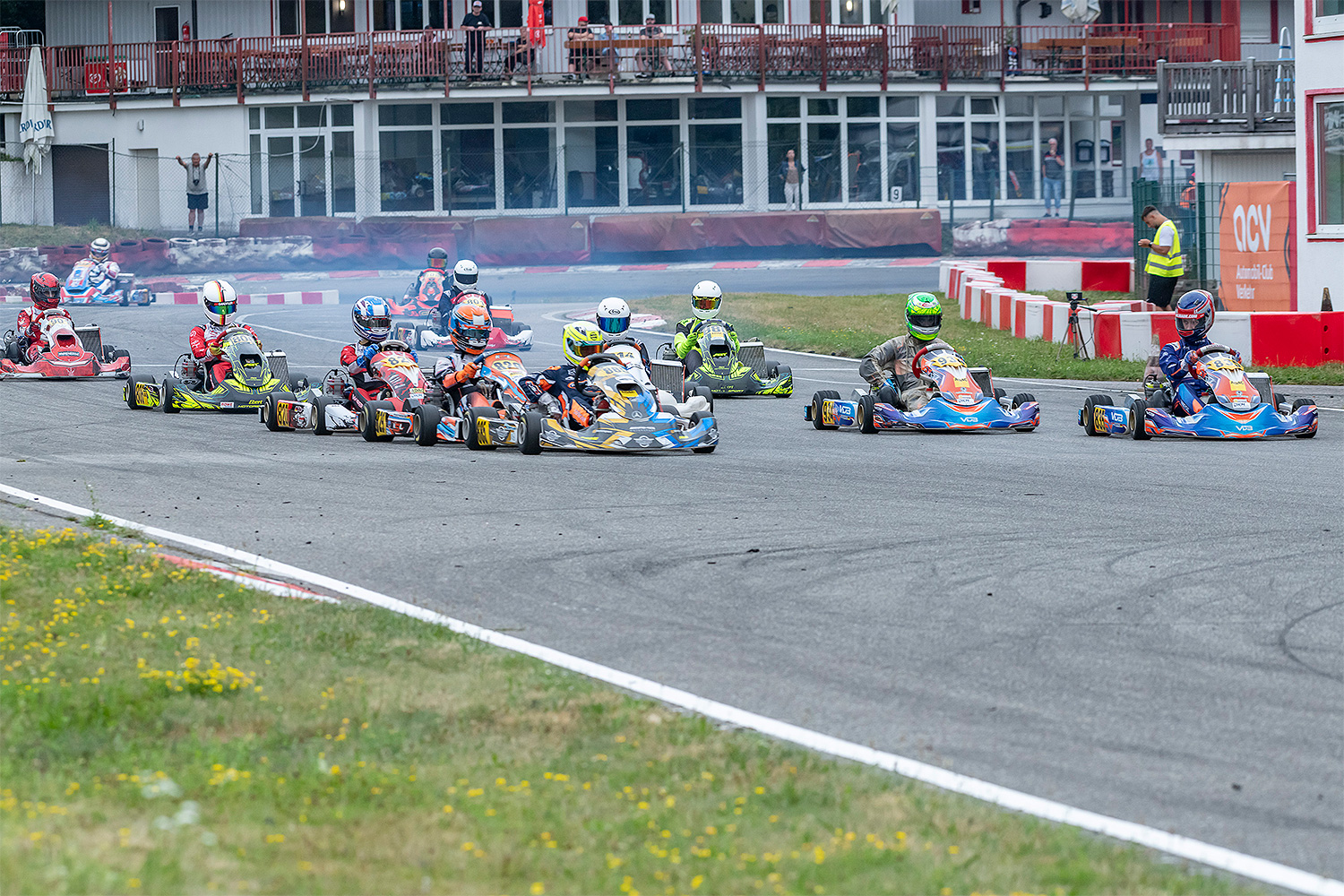 Neue Sieger bei der „AvD-ACV German Karting Series Pro“ in Ampfing