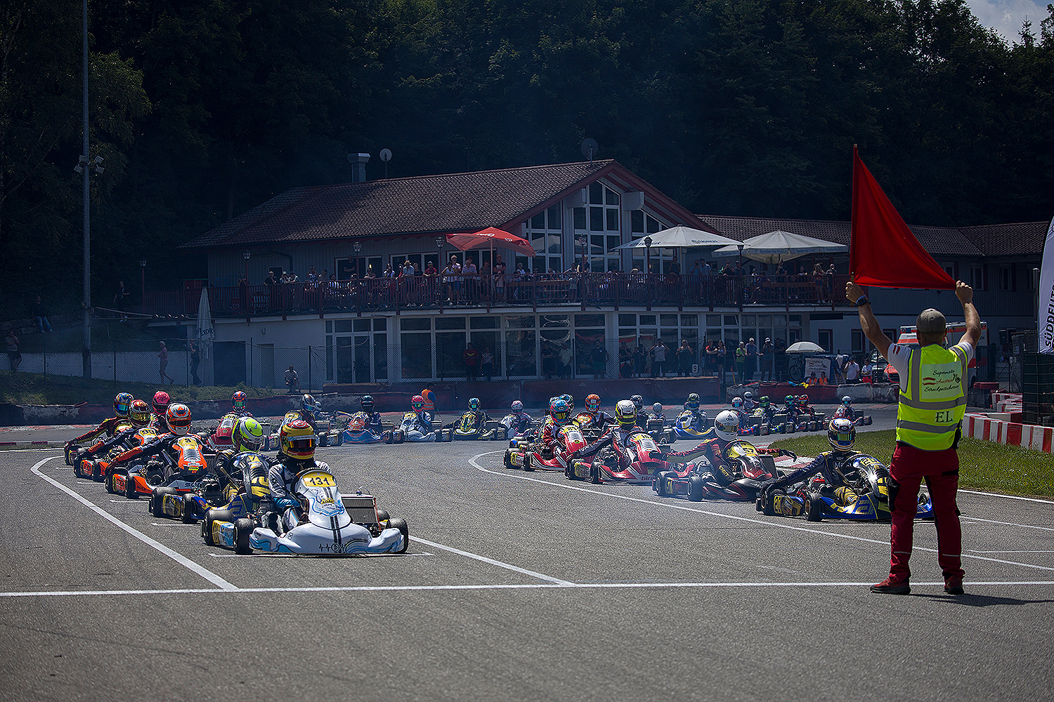 Starke Pace bei Sommerhitze: Dörr Motorsport überzeugt in Ampfing