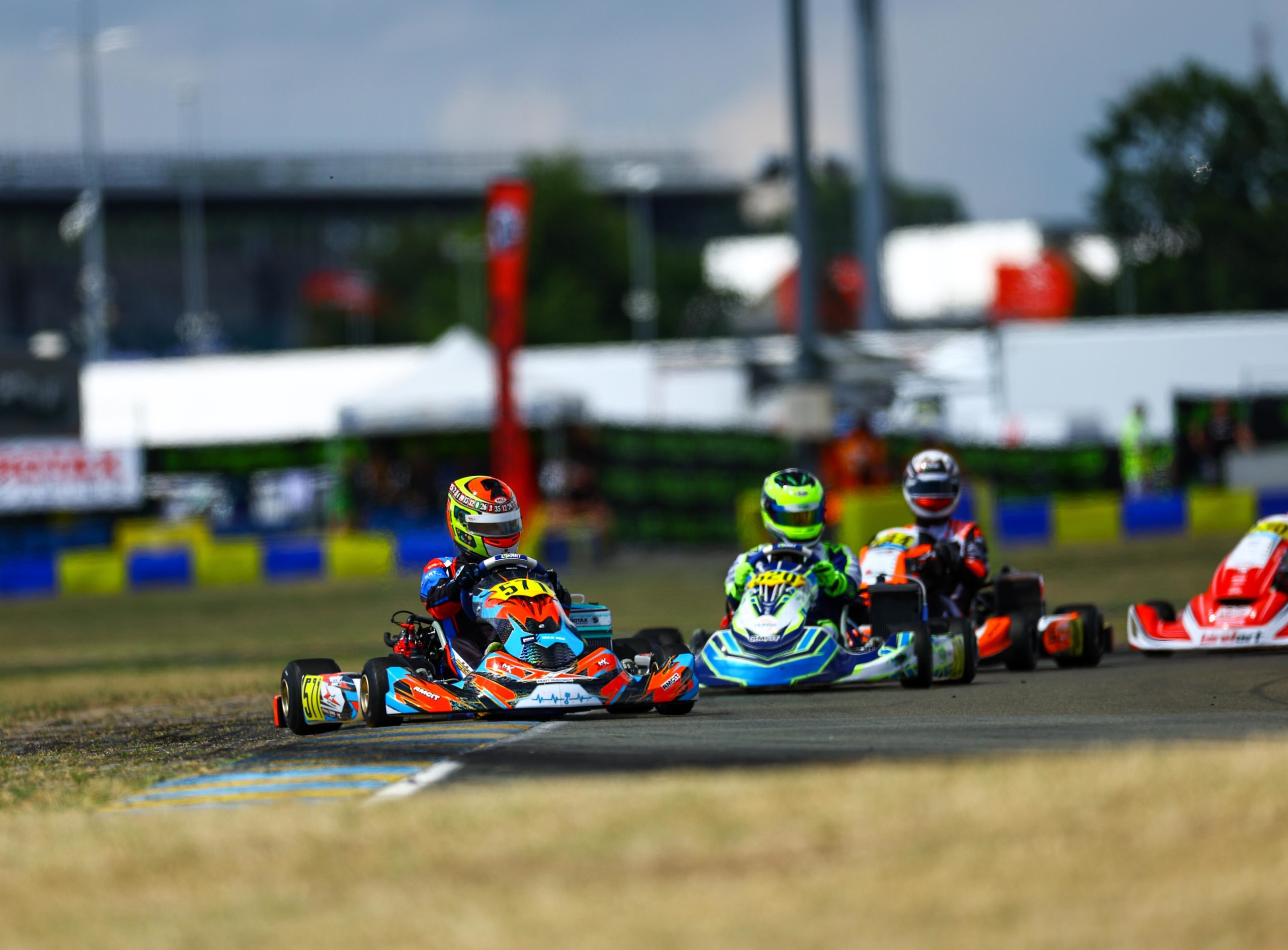 Podest für Kraft Motorsport bei RMC International Trophy in Le Mans
