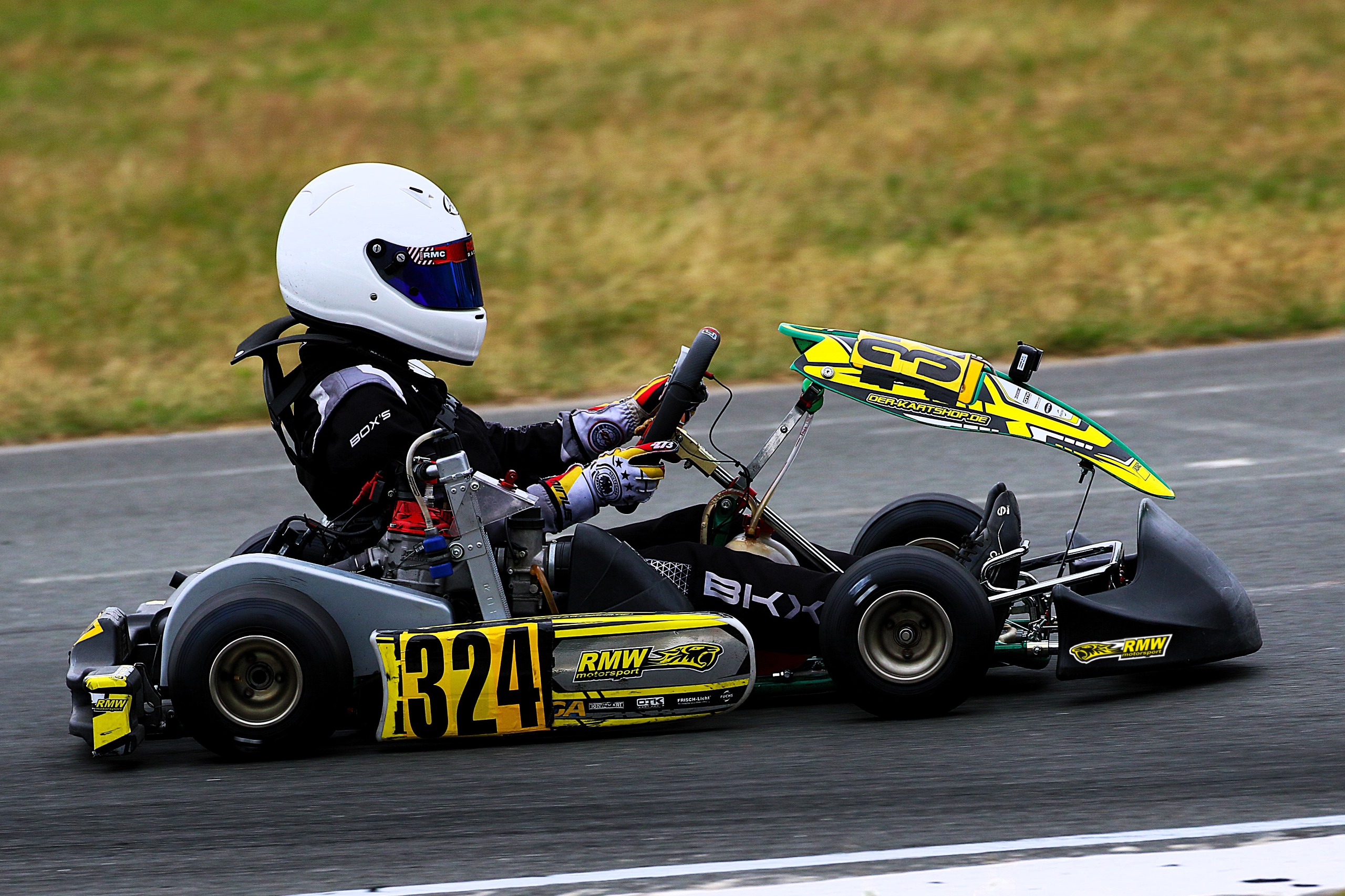 RMW Motorsport feiert Titelgewinn beim WAKC-Finale in Wittgenborn