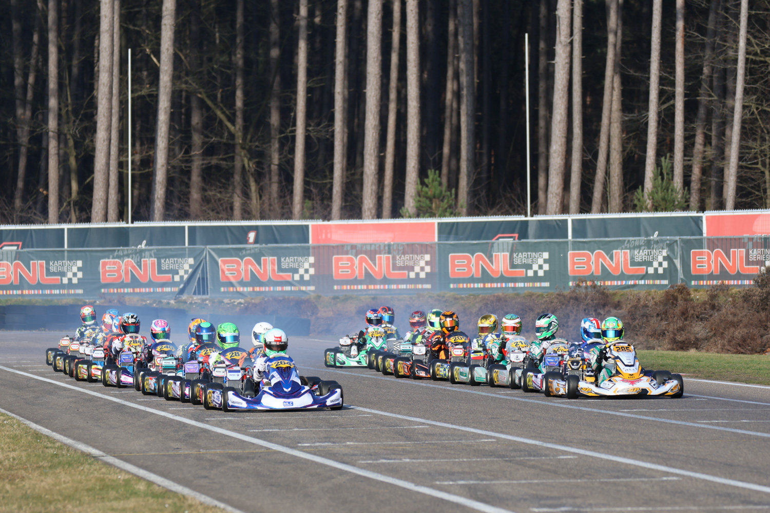 149 Fahrer trotzen Frost und internationalem Spitzenfeld bei BNL Winter Trophy