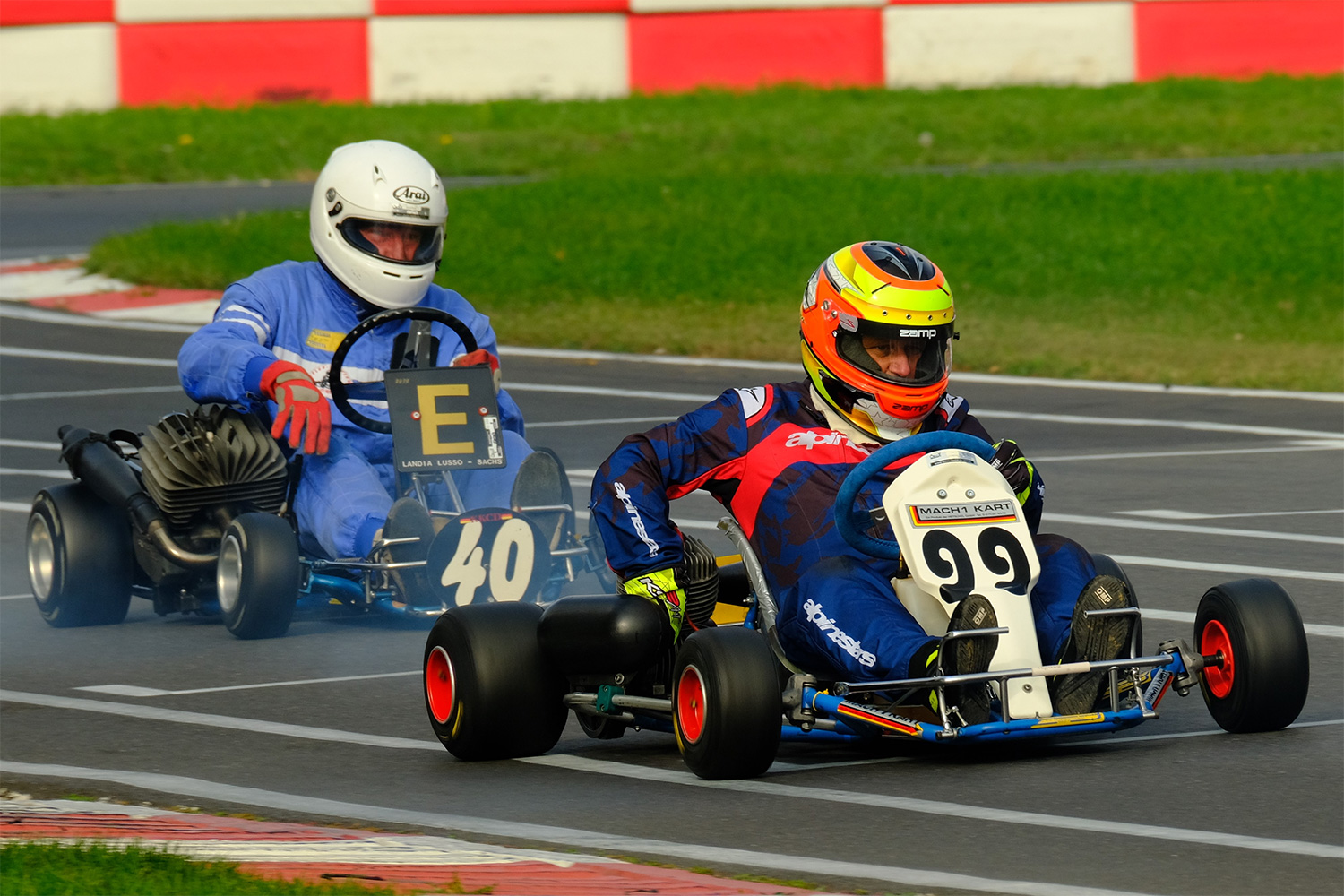 Saisonstart der Klassik Kart Rennsportler in Kerpen beim Frühjahrscup