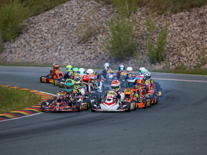 Strahlender Sonnenschein beim Start des ADAC Kart Masters in Mülsen