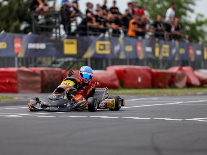 Henri Möhring dominiert die OK-N Junior bei DKM in Cheb